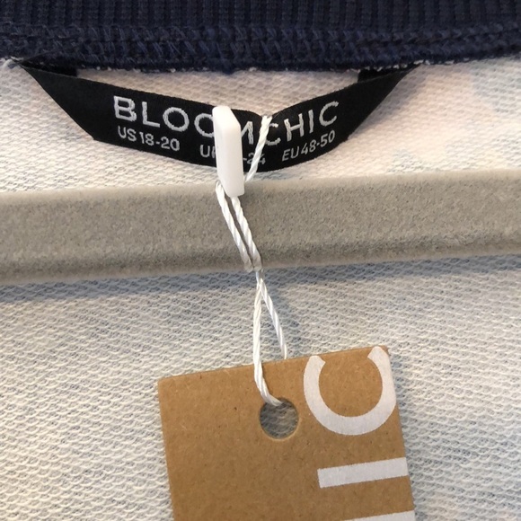 BLOOMCHIC NAVY BLUE FLORAL SWEATSHIRT NWT SIZE 18-20 - Picture 9 of 10